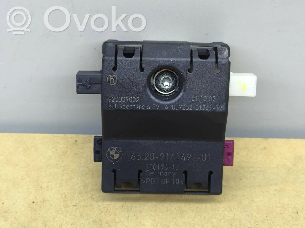 BMW 3 E90 E91 Antenos stiprintuvas 