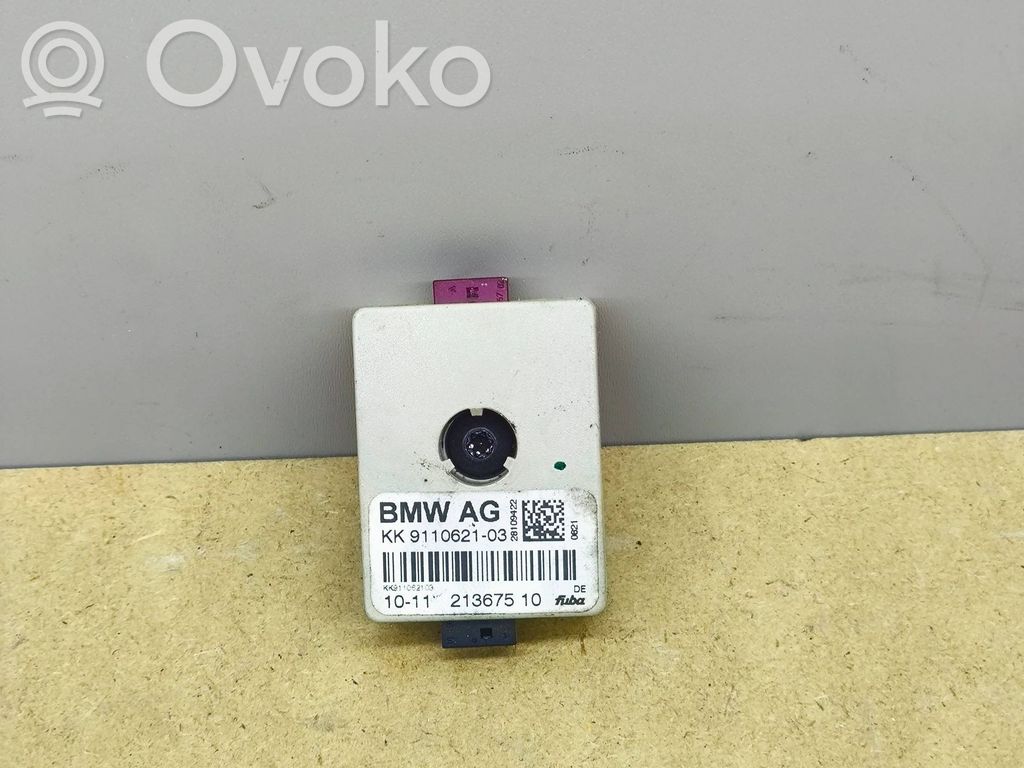 BMW 3 E90 E91 Aerial antenna amplifier 