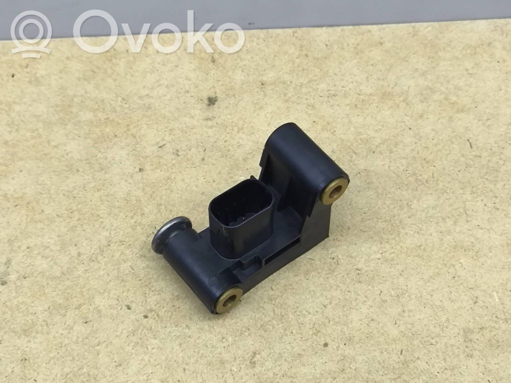 Airbag deployment crash/impact sensor   6977398,04C2930A,001500,010509