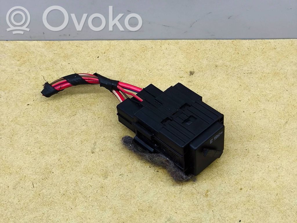 BMW 5 E60 E61 Other relay 