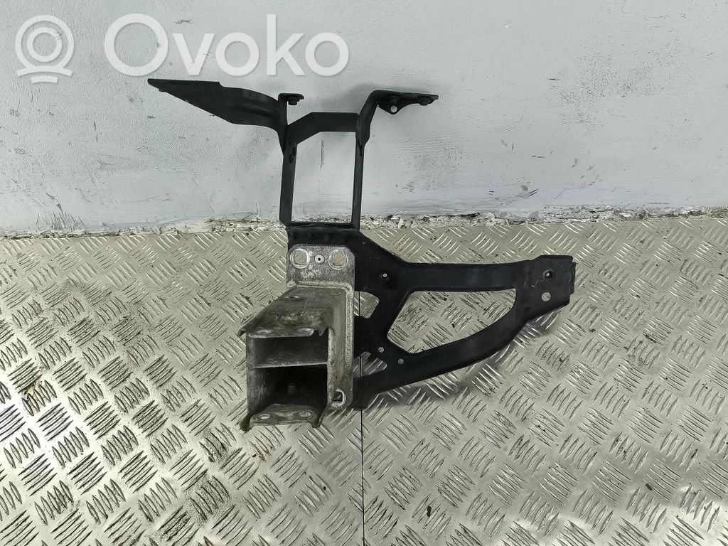 BMW 5 E60 E61 Front bumper mounting bracket 
