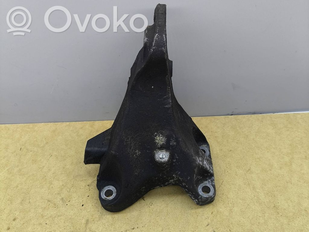 BMW 3 F30 F35 F31 Engine mounting bracket 