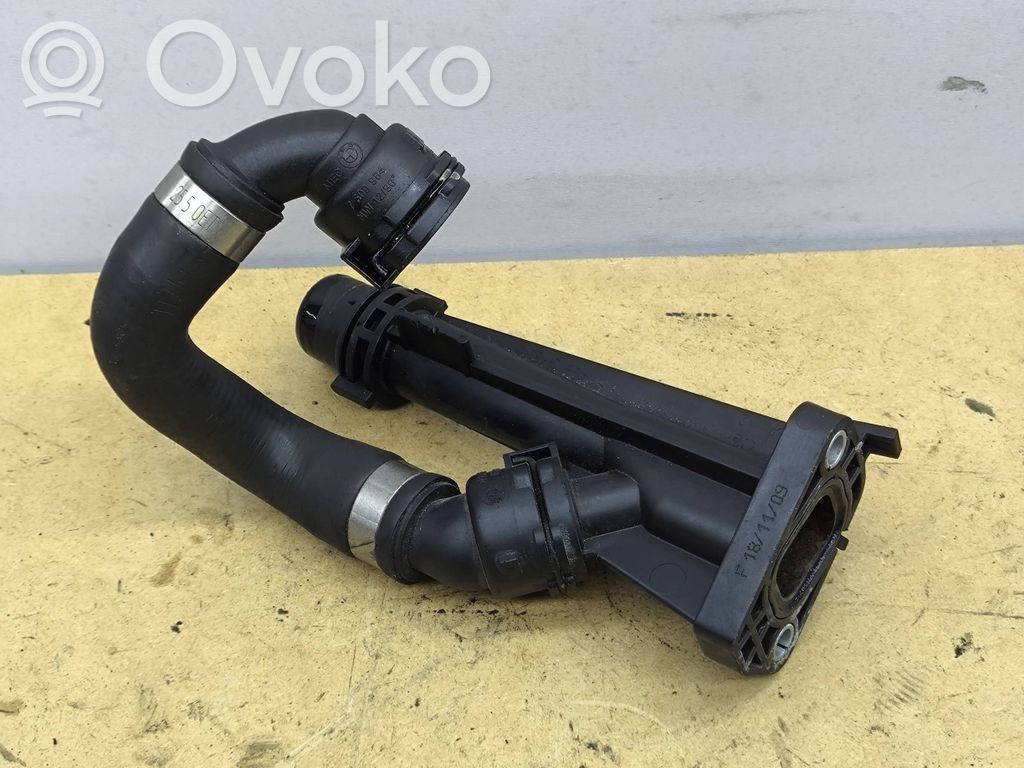 BMW 3 E90 E91 Engine coolant pipe/hose 