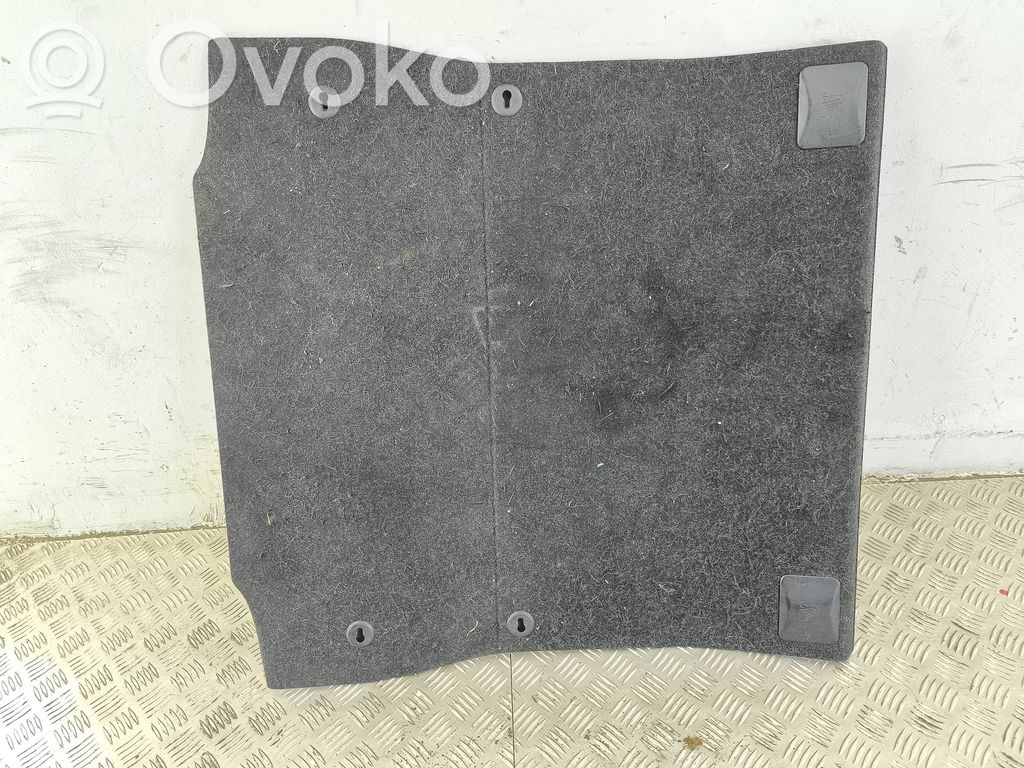 Wykładzina podłogowa bagażnika   51479138567