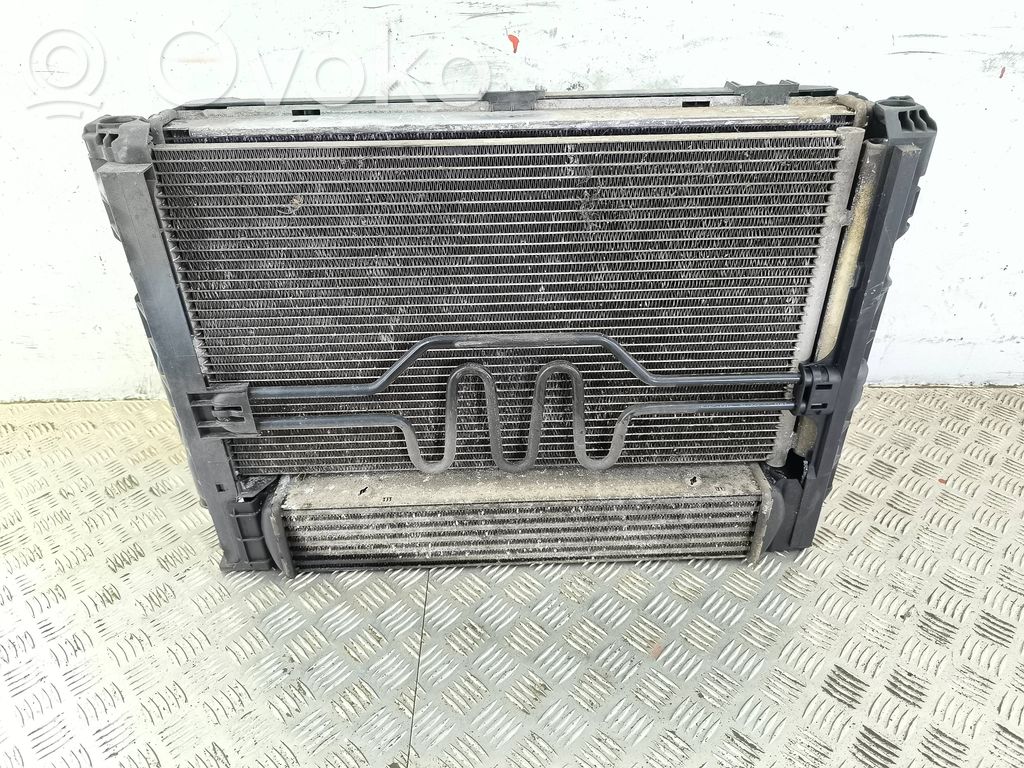 BMW 3 E90 E91 Radiatora komplekts 