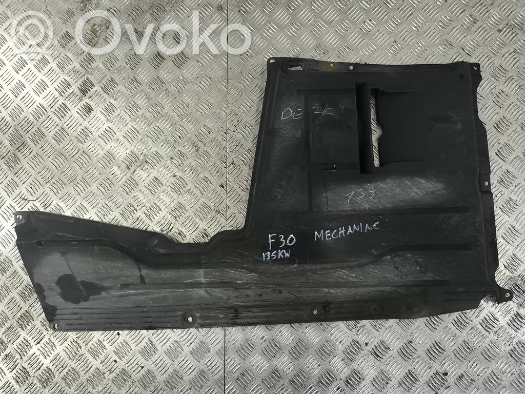 BMW 3 F30 F35 F31 Vidusdaļas apakšas aizsargs 