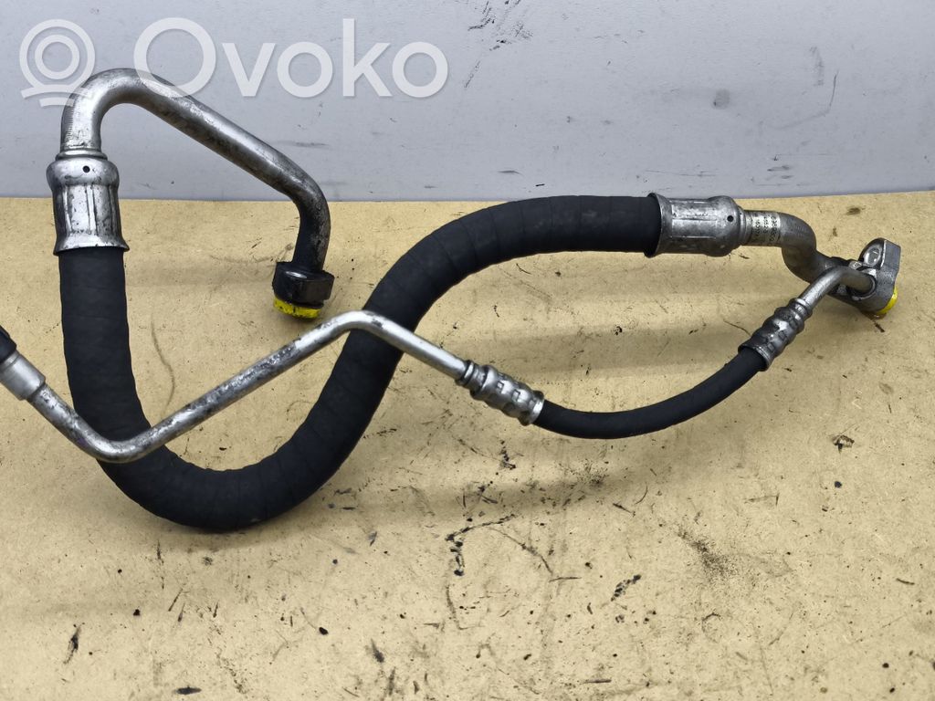 BMW 1 E81 E87 Air conditioning (A/C) pipe/hose 
