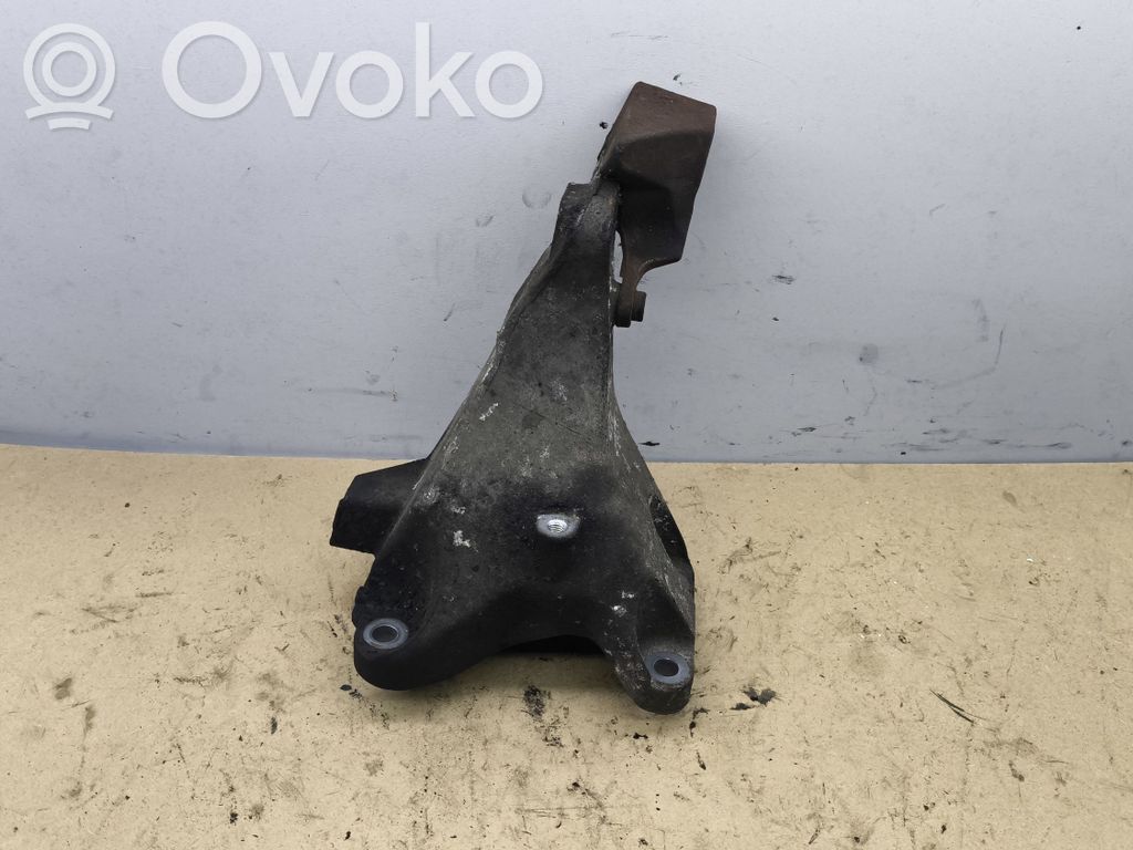 BMW 3 E90 E91 Engine mounting bracket 