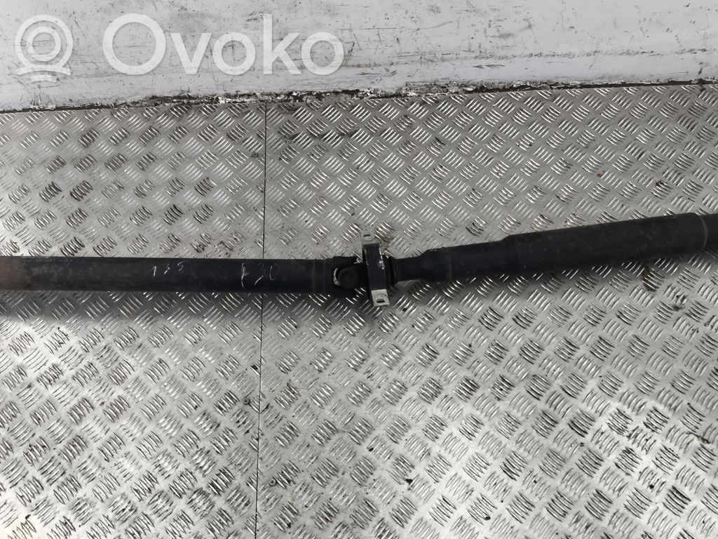 BMW 3 F30 F35 F31 Kardanas komplekte 