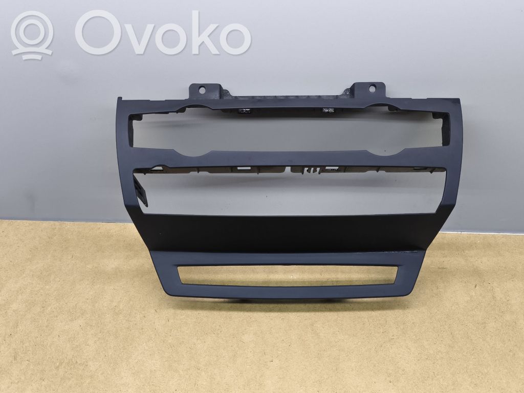 Inne części wnętrza samochodu   773201,0117729,T0027286