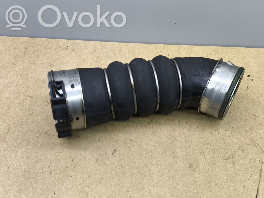 BMW 3 E90 E91 Intercooler hose/pipe 