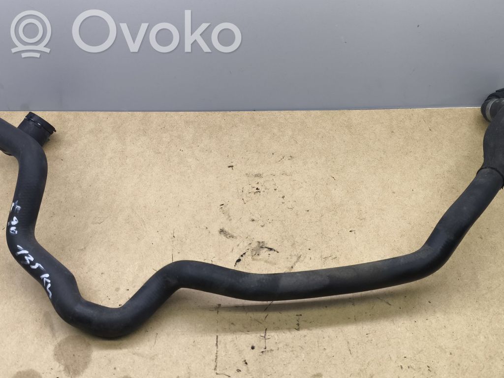 BMW 3 E90 E91 Engine coolant pipe/hose 