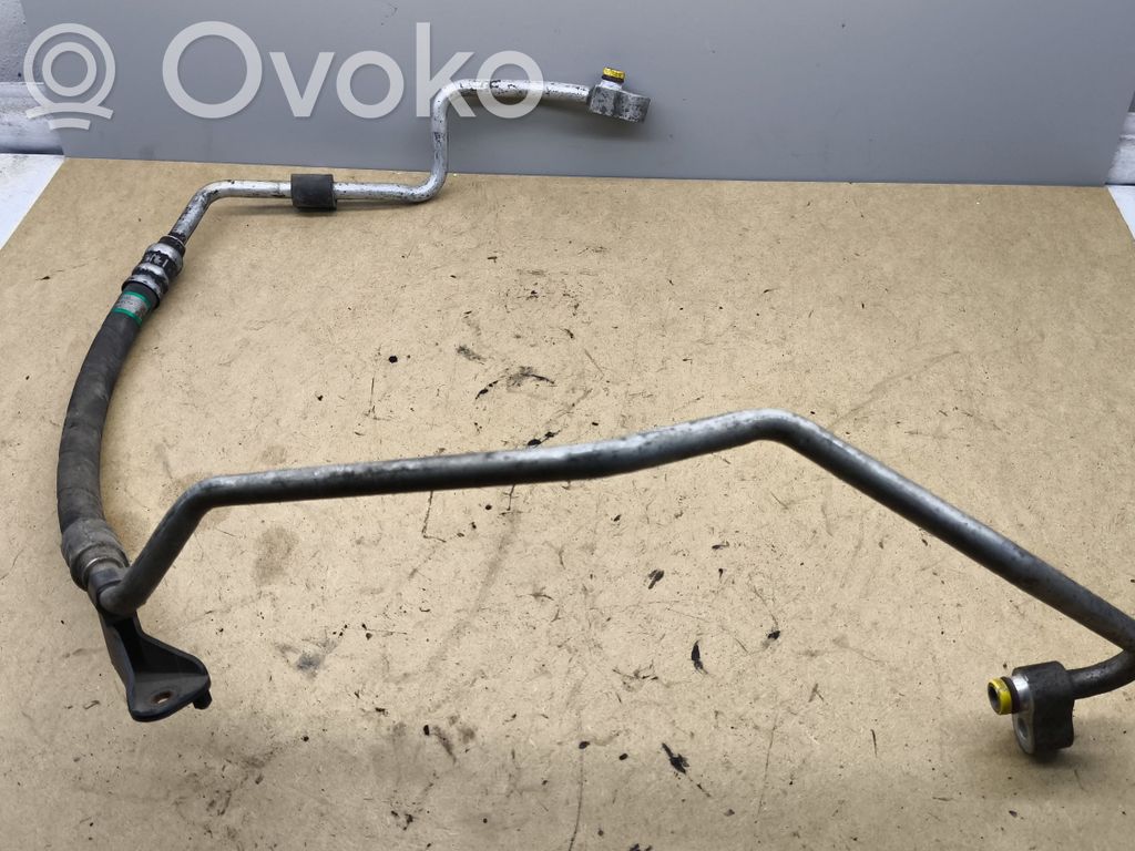 BMW 1 E81 E87 Air conditioning (A/C) pipe/hose 