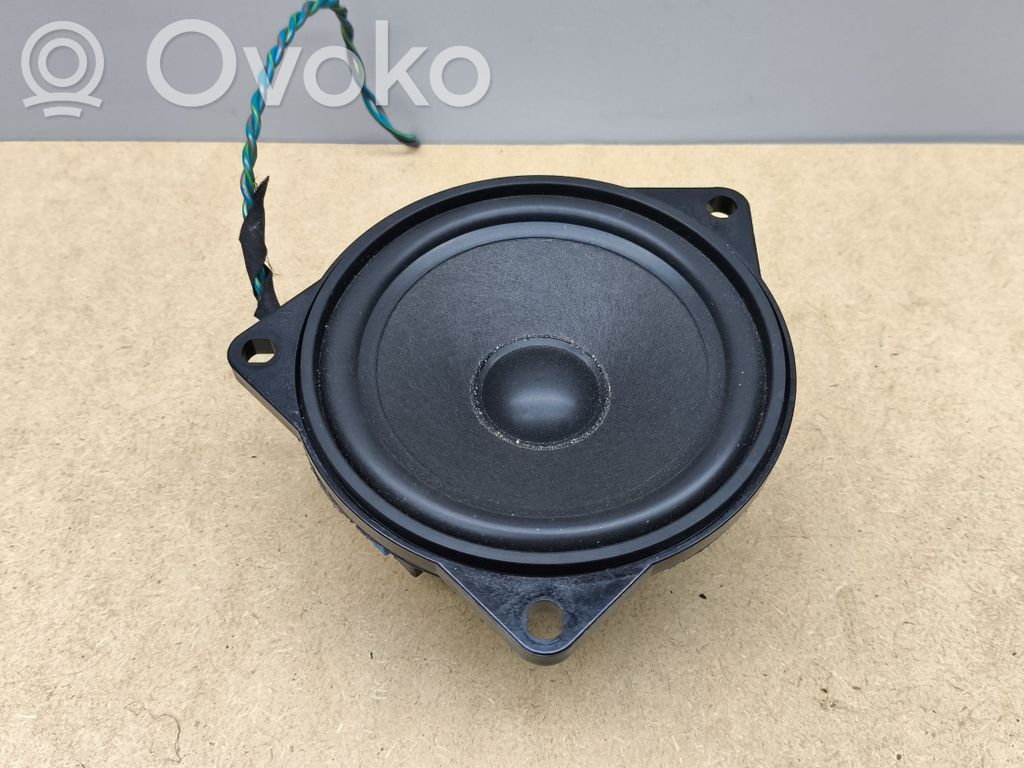 BMW 1 E81 E87 Front door speaker 
