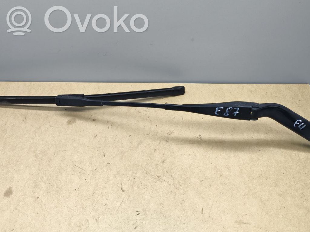 BMW 1 E81 E87 Front wiper blade arm 