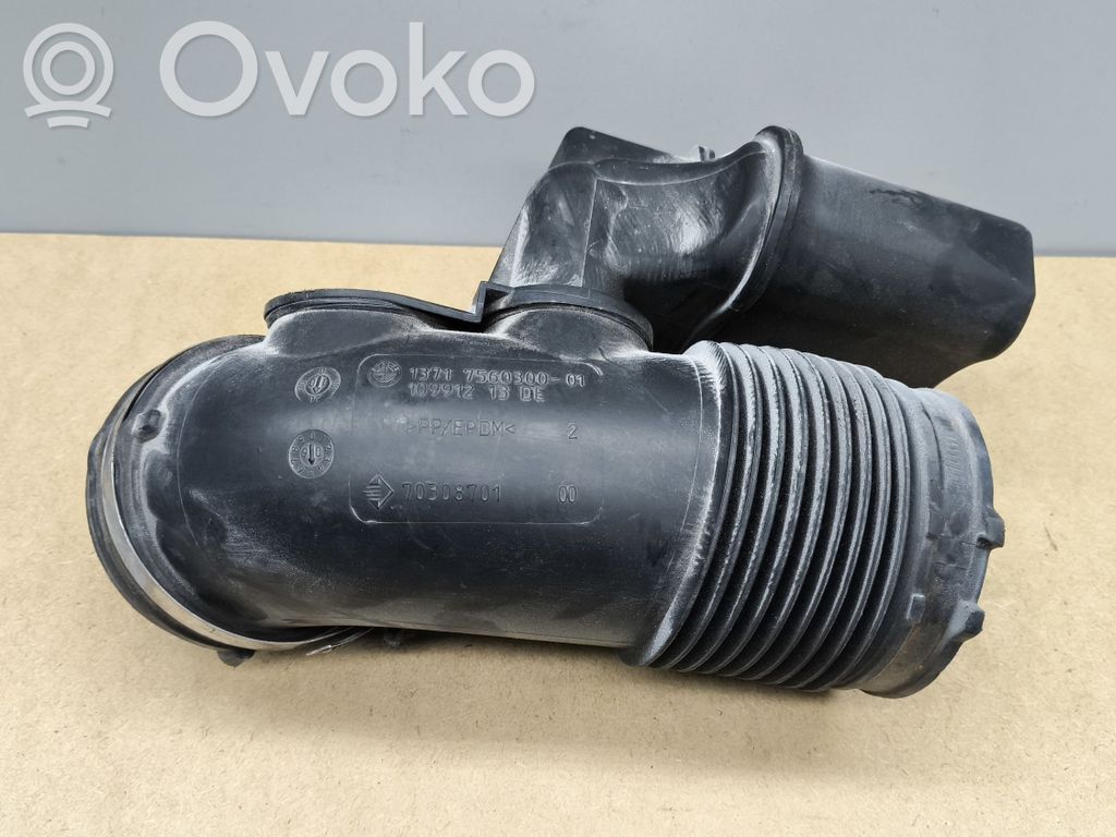 BMW 5 E60 E61 Air intake duct part 