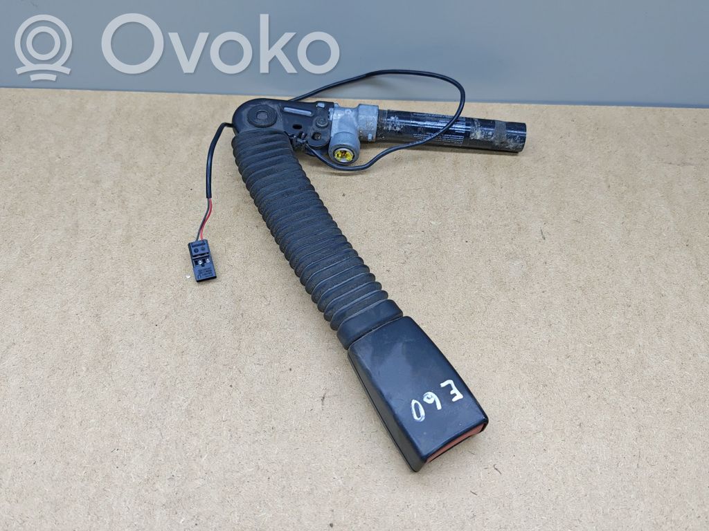 BMW 5 E60 E61 Sagtis diržo priekinė 