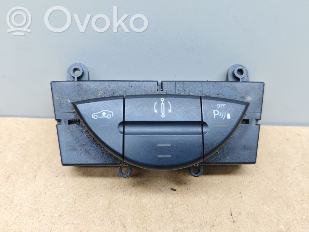 Mercedes-Benz CLS C219 Interruptor del sensor de aparcamiento (PDC) 