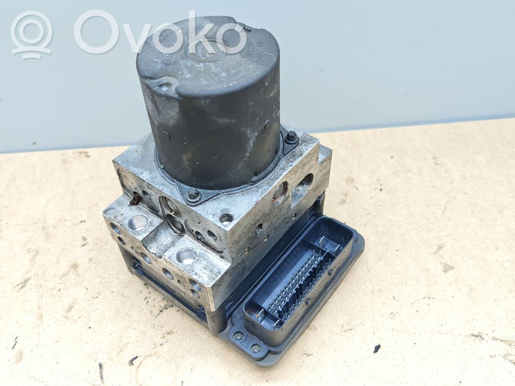 Mercedes-Benz E W211 ABS Pump 