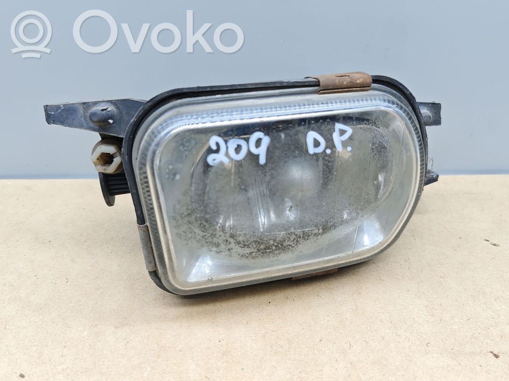 Światło przeciwmgłowe przednie   2038201156,1NA00797003
