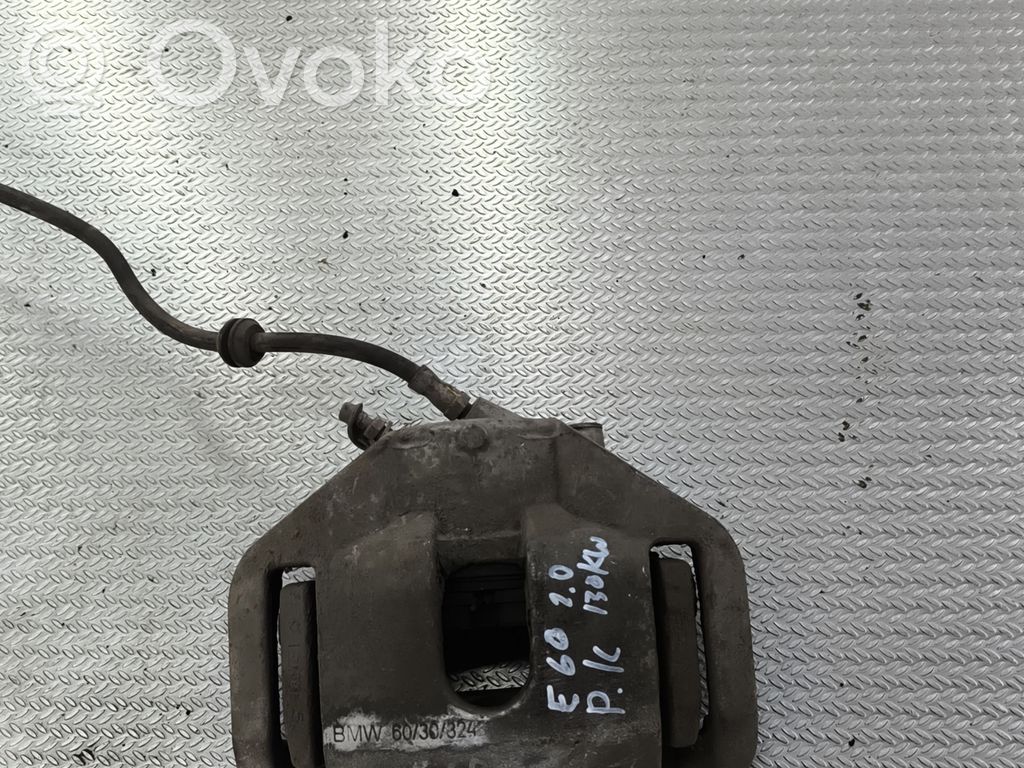 BMW 5 E60 E61 Zacisk hamulcowy przedni 
