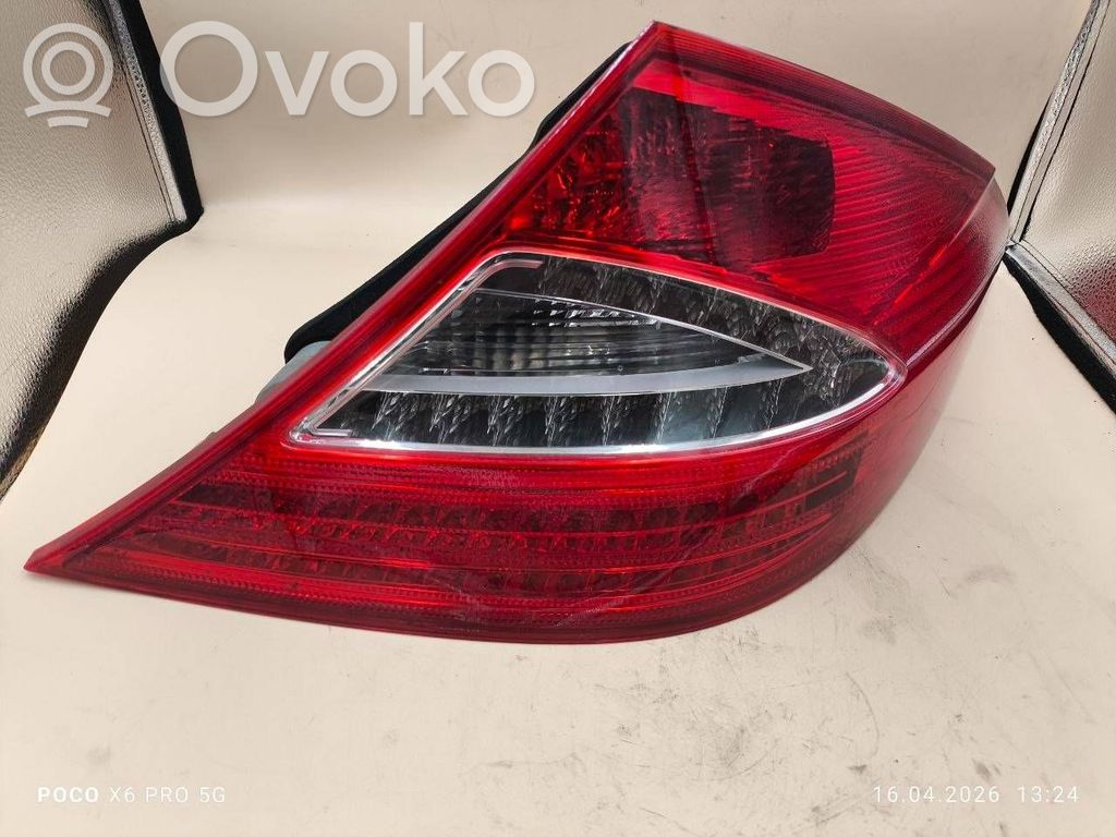Mercedes-Benz CLS C219 Lampă spate în caroserie 