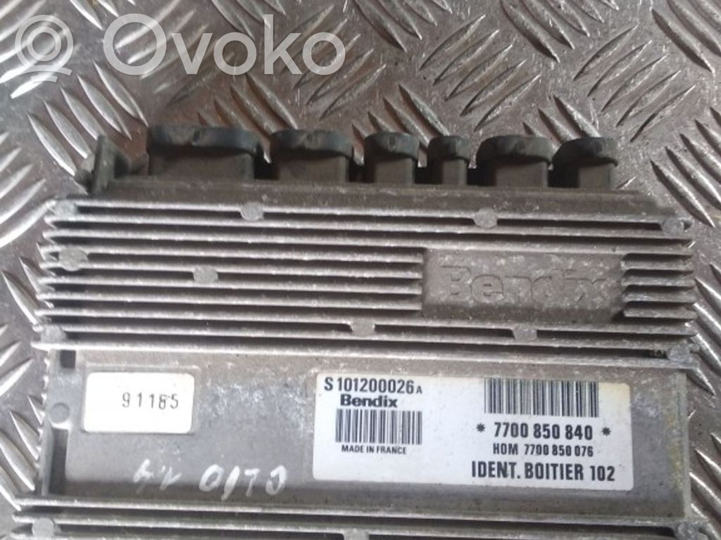 Renault Clio I Gearbox control unit/module 