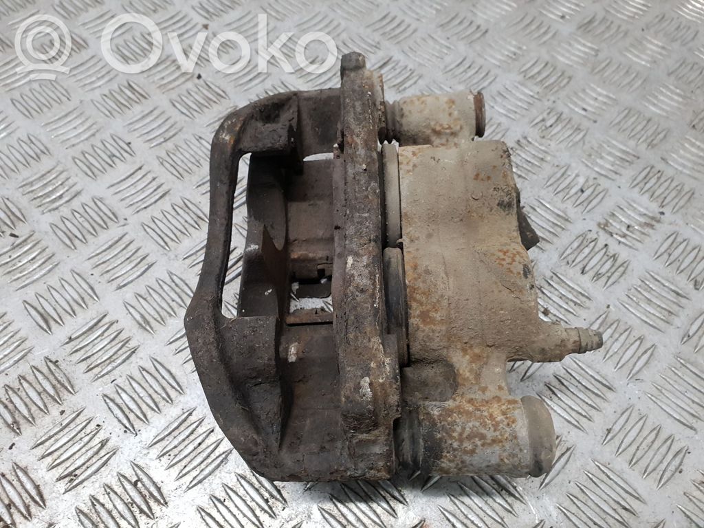 Caliper de freno delantero