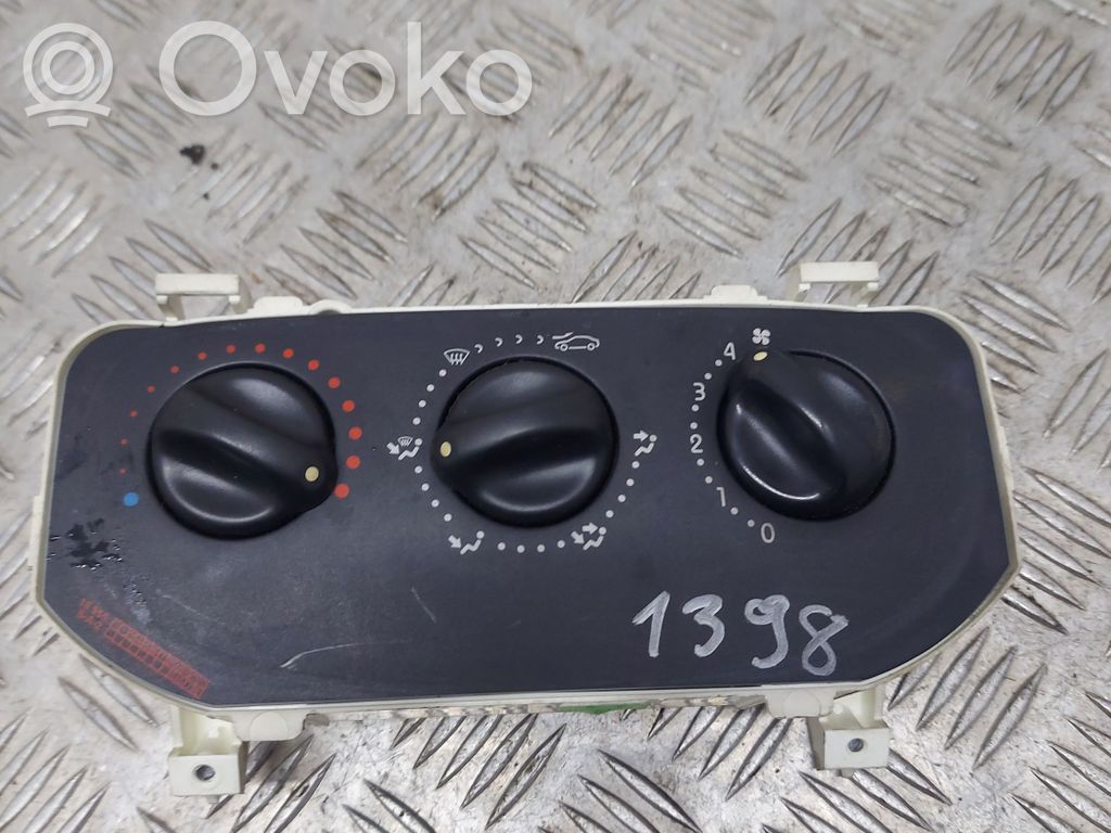 Renault Thalia I Climate control unit 