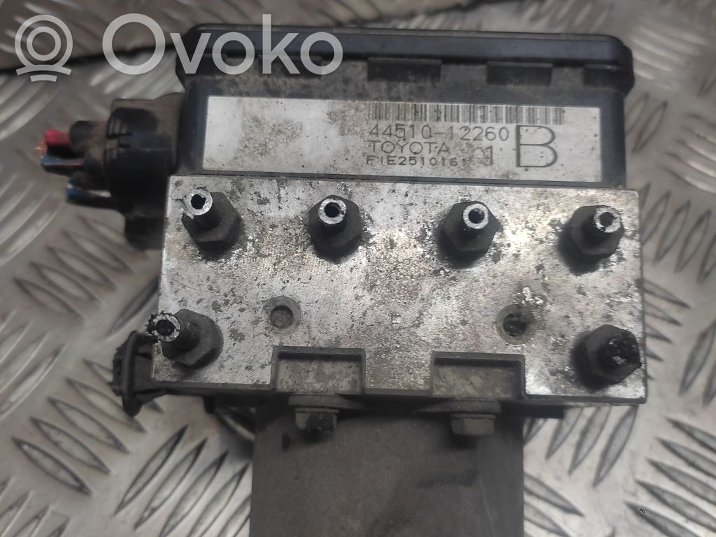 Toyota Corolla E110 Блок ABS 