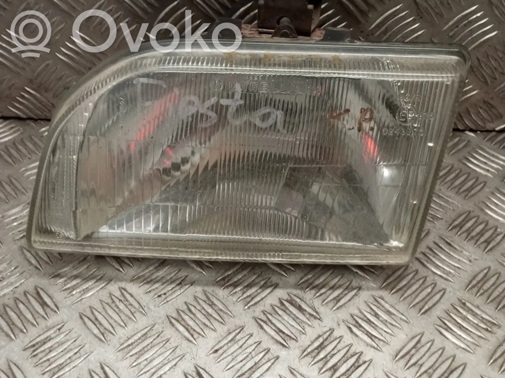 Ford Fiesta Headlight/headlamp 