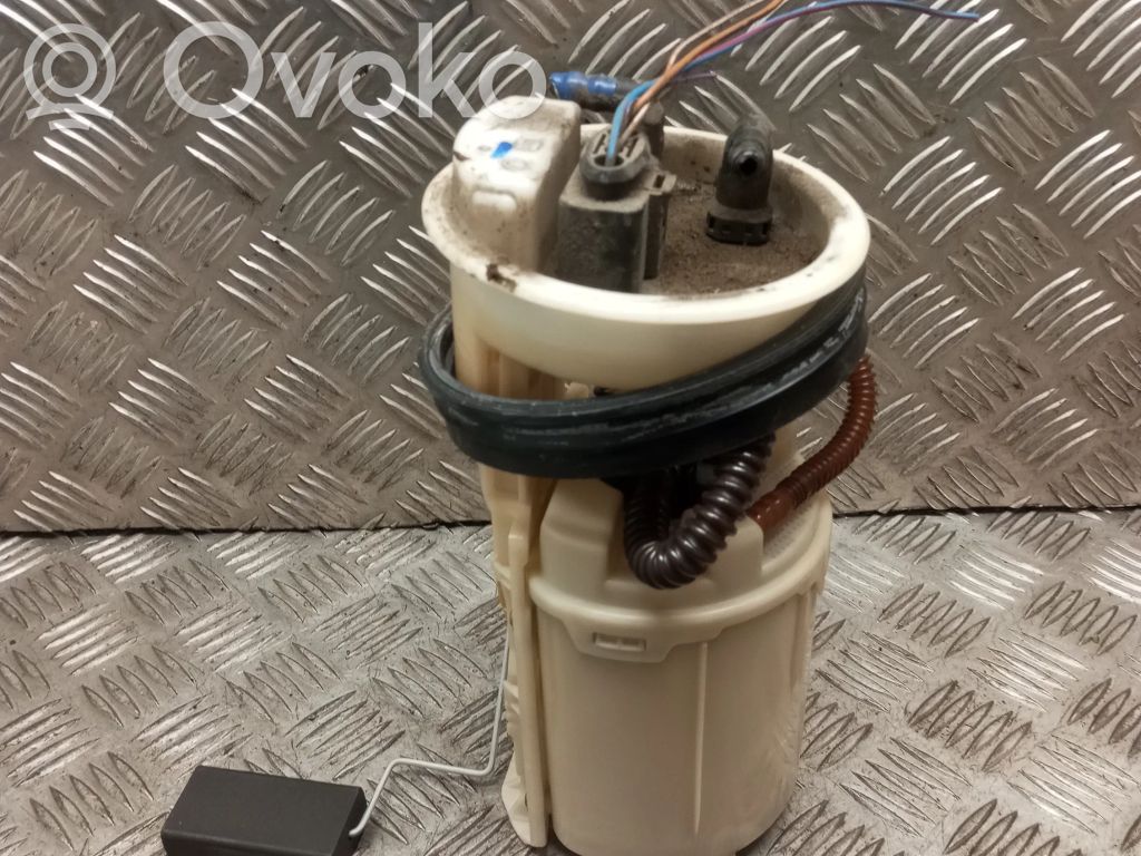 Bomba interna de combustible   1J0919051H