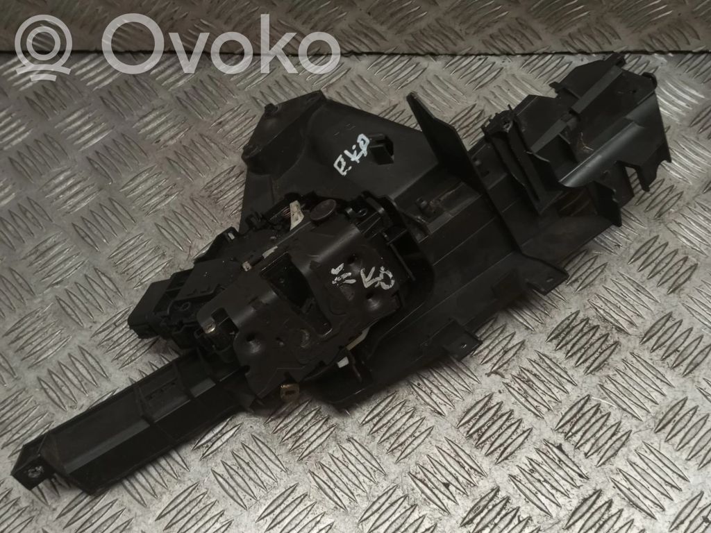 Ford Focus C-MAX Priekšpusē slēdzene 
