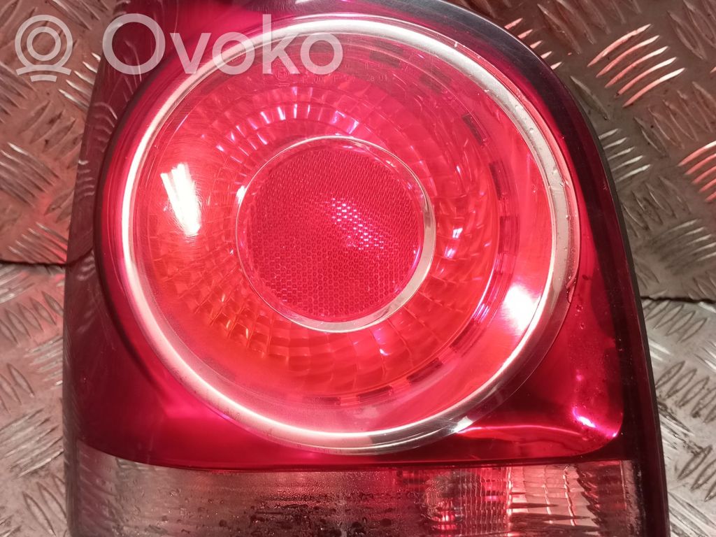 Volkswagen Polo IV 9N3 Lampa tylna 