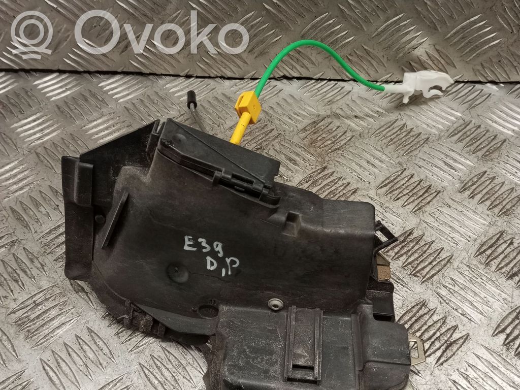 Front door lock   8352165