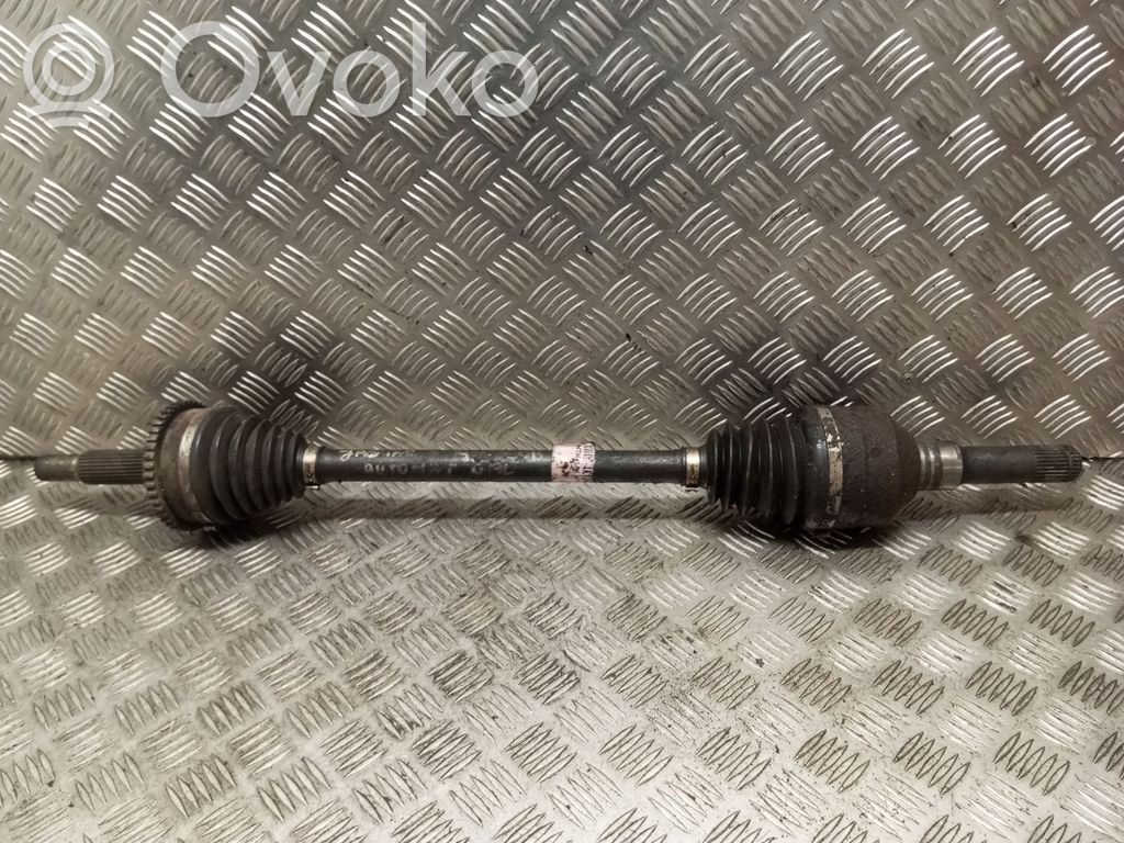 Takavetoakseli   XW4W4K138AA