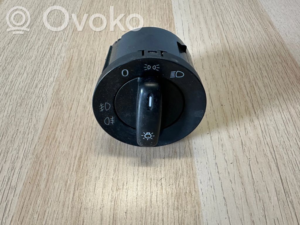 Volkswagen Polo V 6R Interruptor de luz 