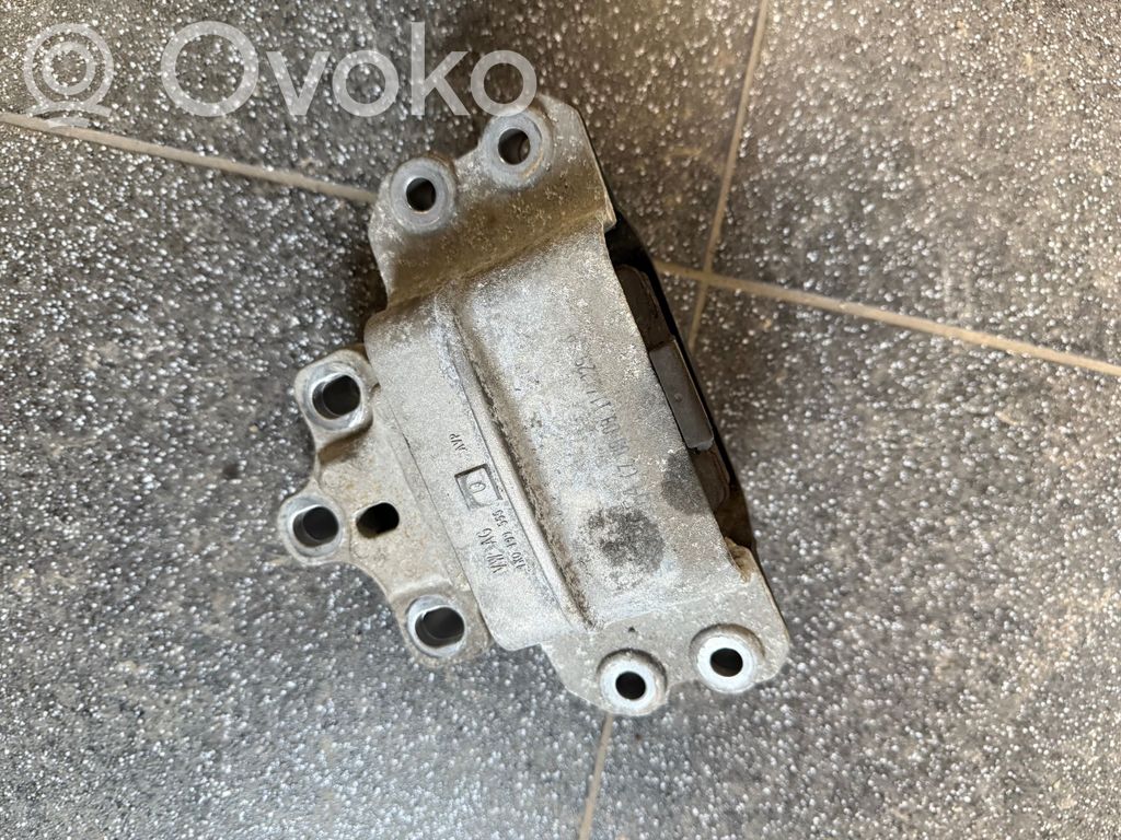 Volkswagen Golf VI Engine mount bracket 