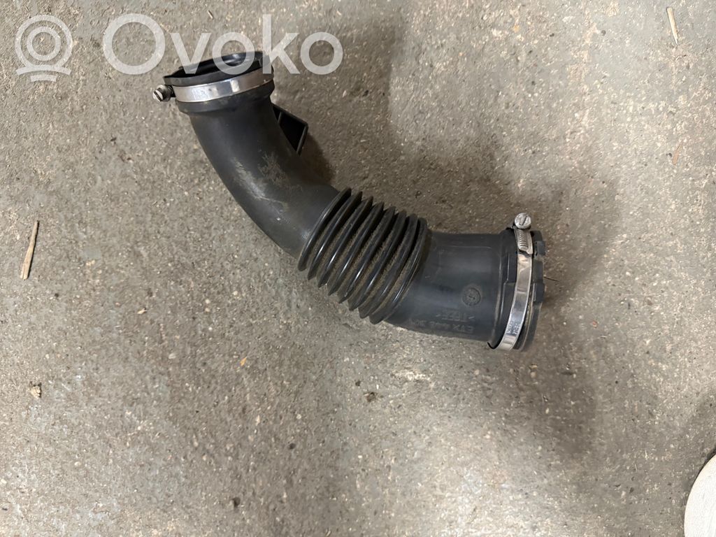 Audi A5 8T 8F Šļūtene (-es) / caurule (-es) 