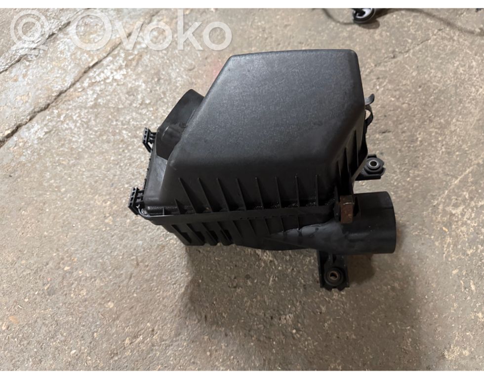 Hyundai i30 Air filter box 