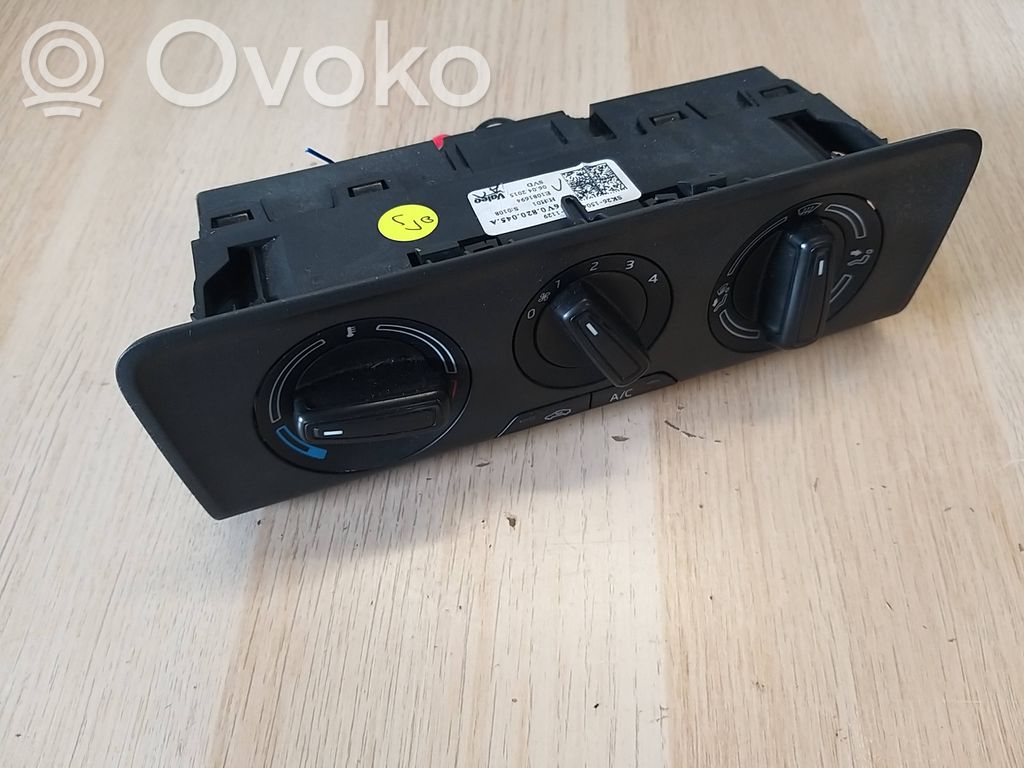 Skoda Fabia Mk3 (NJ) Panel klimatyzacji 
