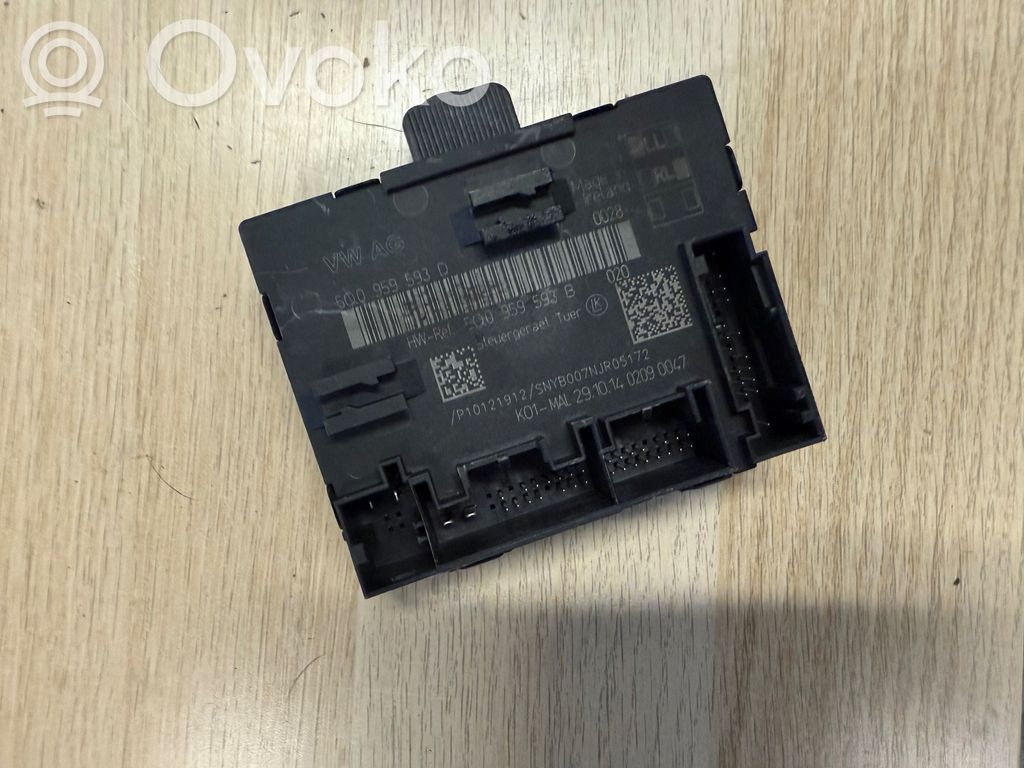 Volkswagen Touran II Door control unit/module 