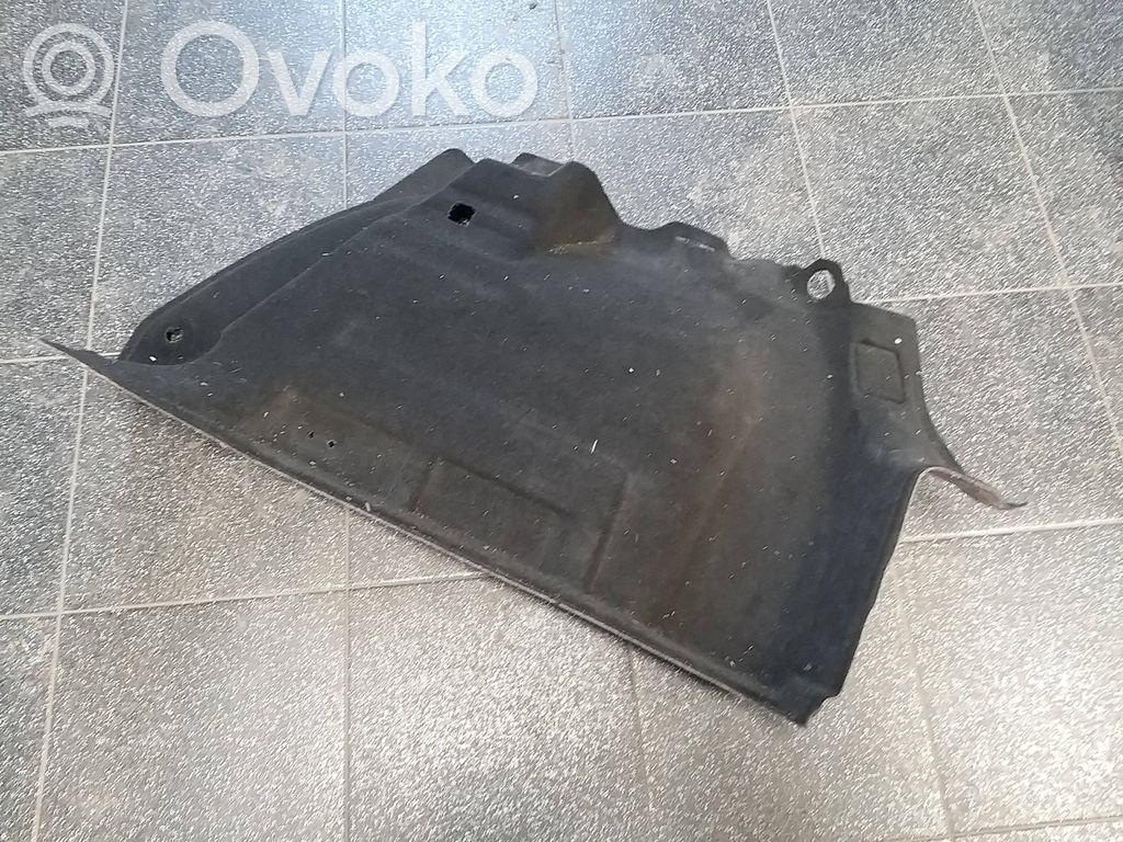 Seat Leon (5F) Tavaratilan sivuverhoilu 