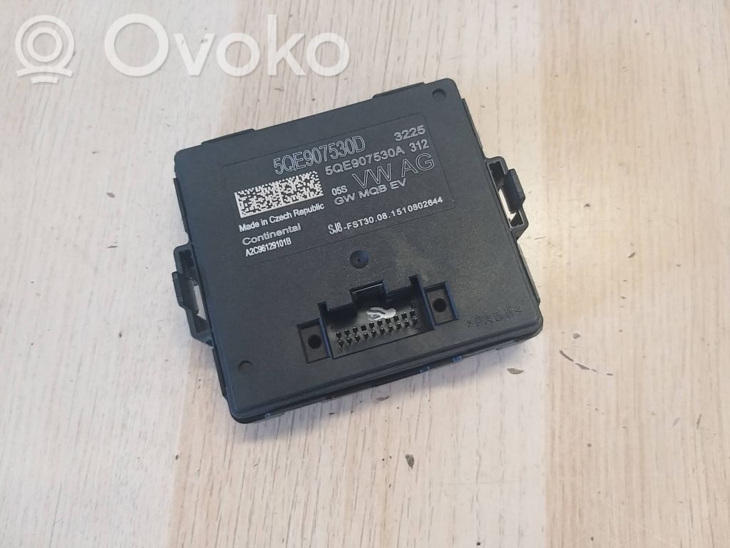 Volkswagen Golf VII Gateway control module 