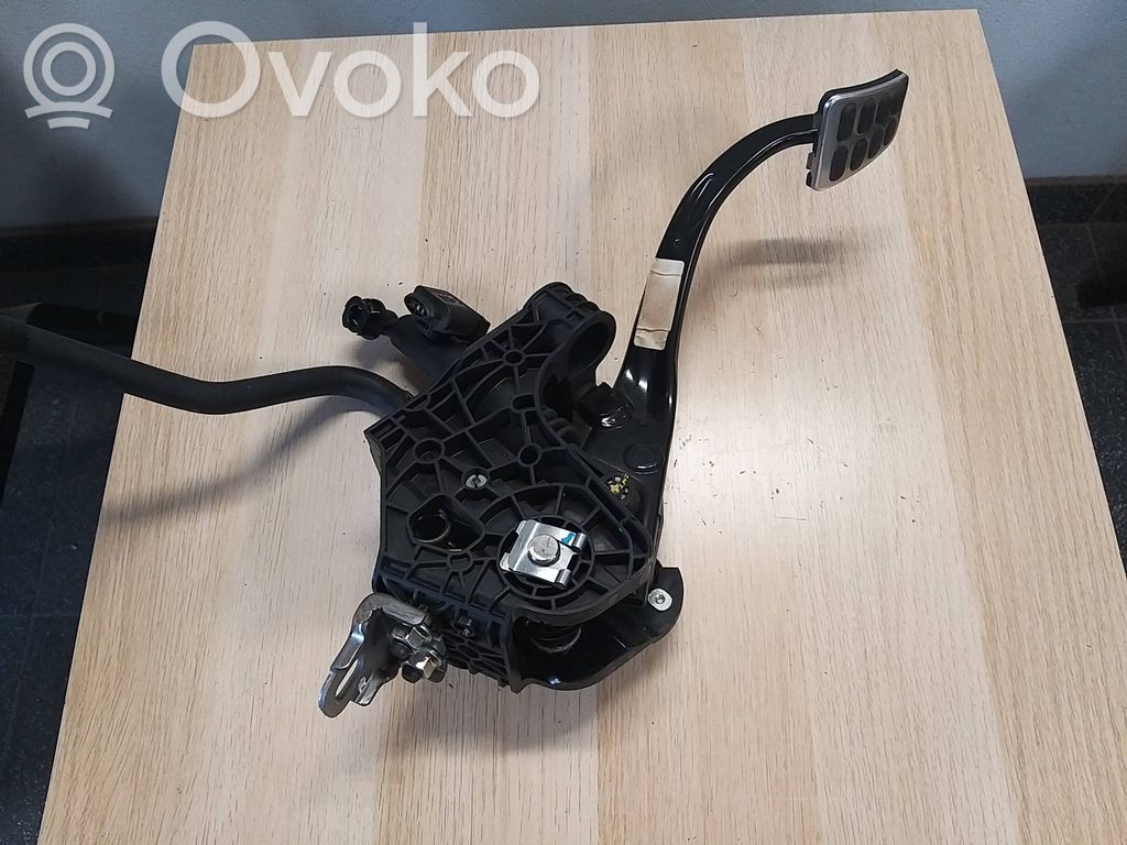 KIA Ceed Clutch pedal 