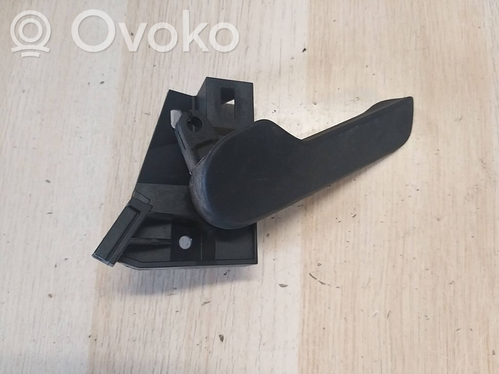 Volkswagen Up Rączka / Uchwyt otwierania pokrywy przedniej / maski silnika 