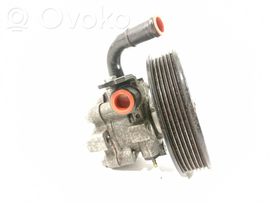 Ohjaustehostimen pumppu   571002G000