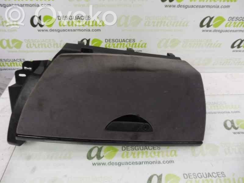Guantera   148410407