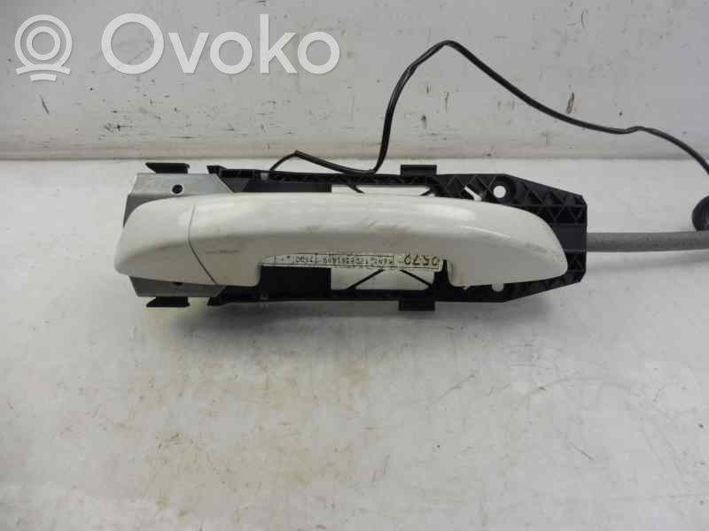 Volkswagen Scirocco Front door exterior handle 