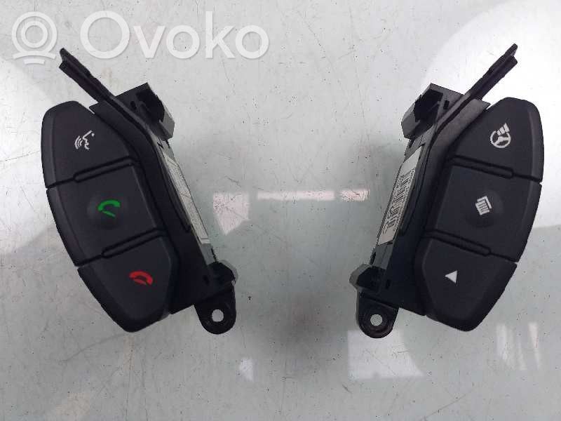 KIA Carens III Ohjauspyörän painikkeet/kytkimet 